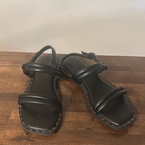 Stylish Black Sandals for Every Occasion